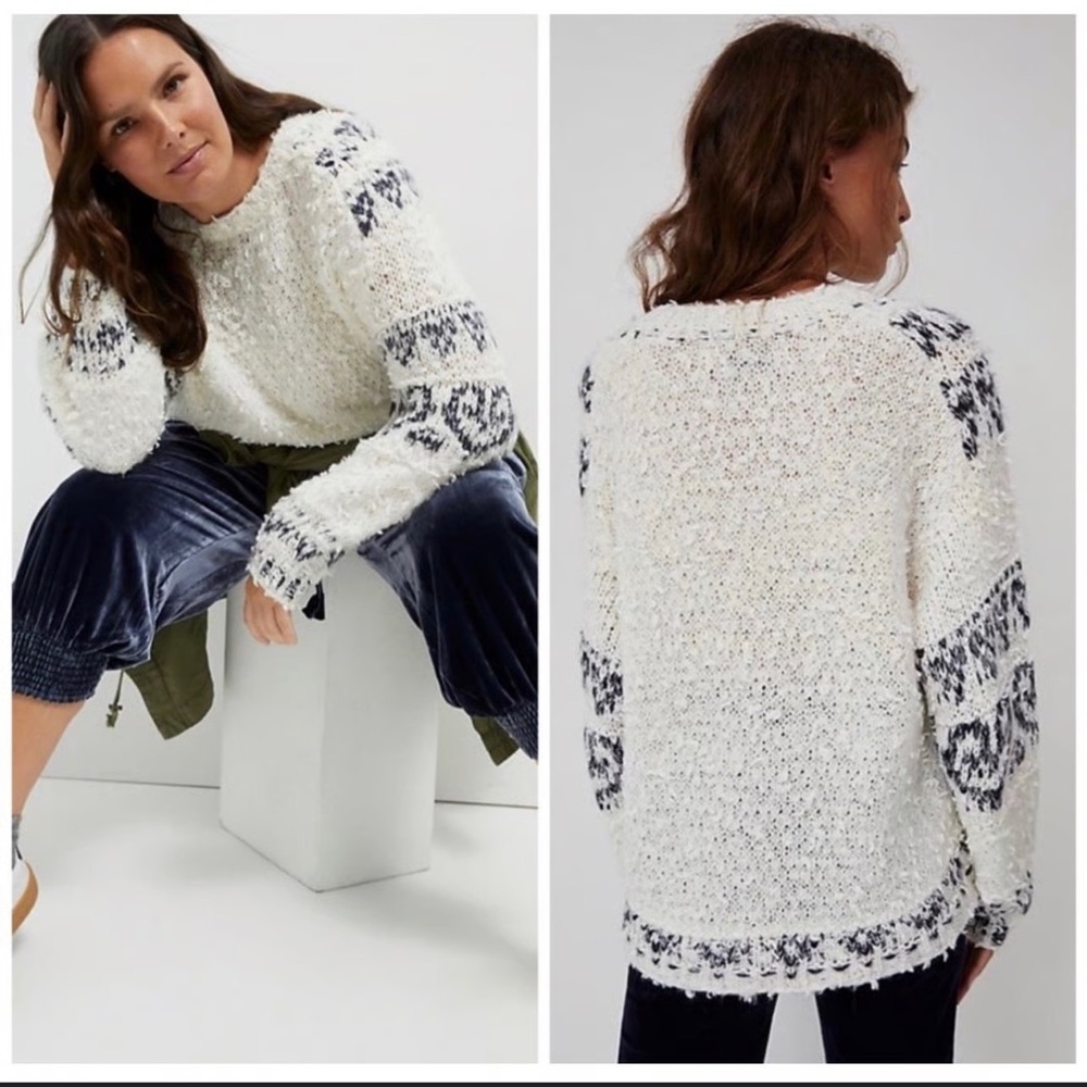 Anthropologie Pilcro Petra Feathered oversized sweater cream navy size small